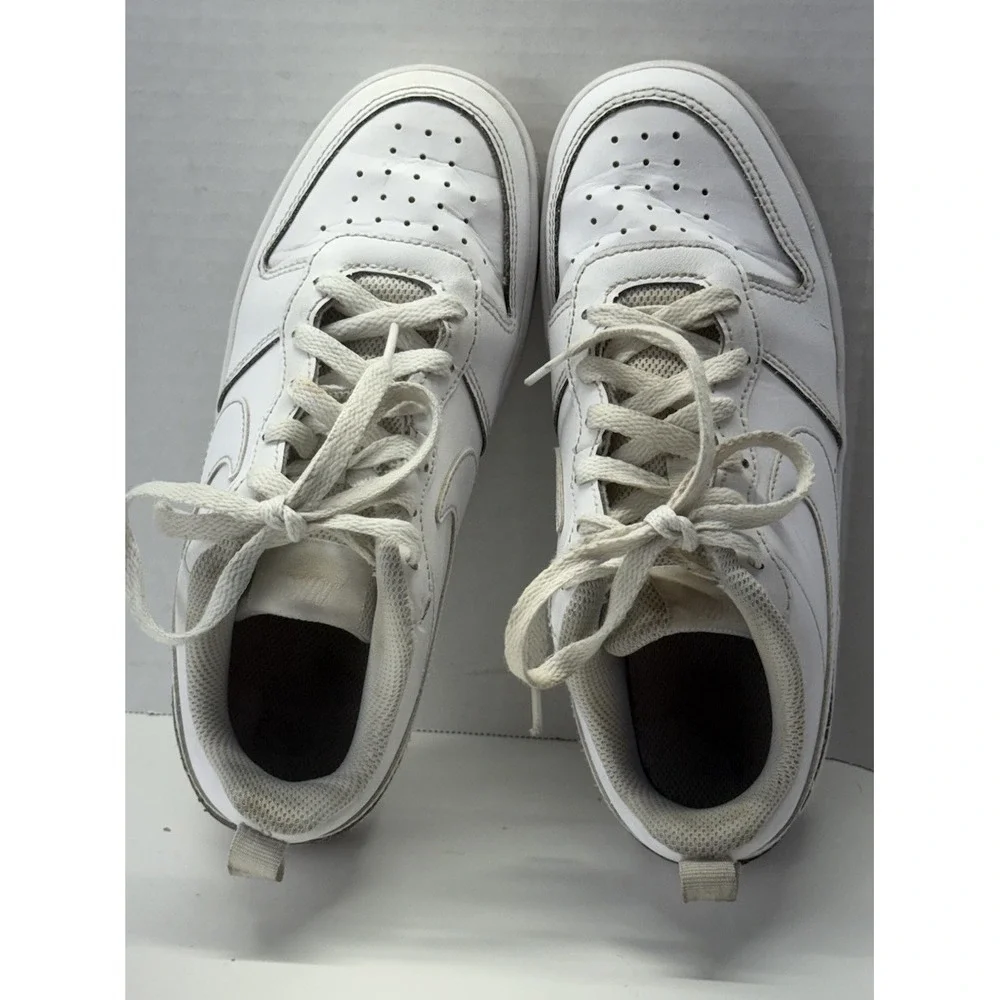 Nike Court Borough 2 Sneakers BQ5448-100 White Youth Size‎ 4.5Y